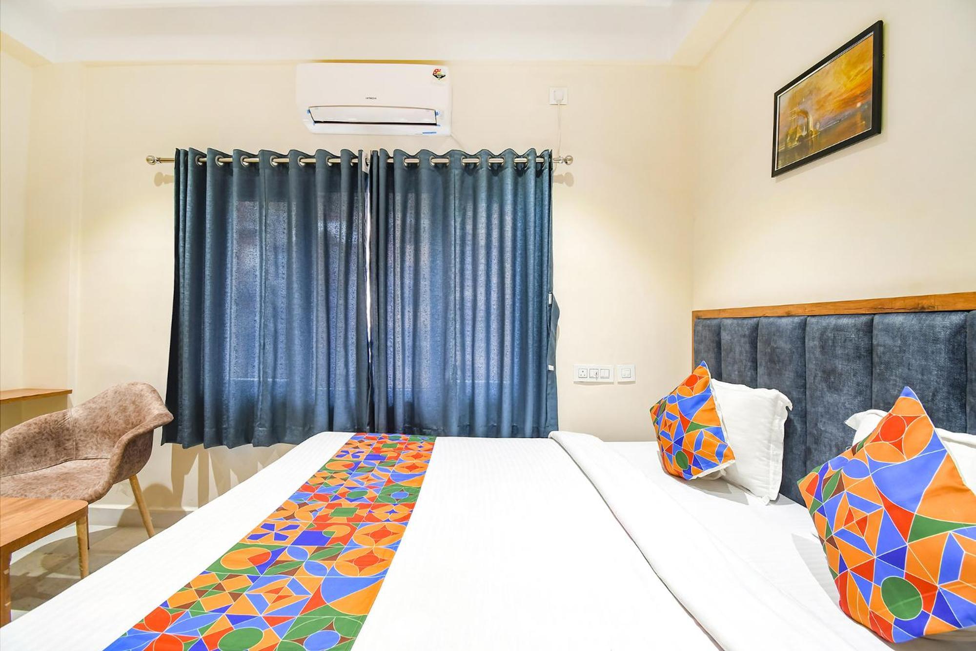 Fabhotel Prime The Golden Plaza - Nr Tarapith Temple Dış mekan fotoğraf